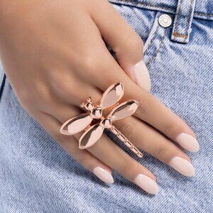 NWT DURABLE DRAGONFLY RING